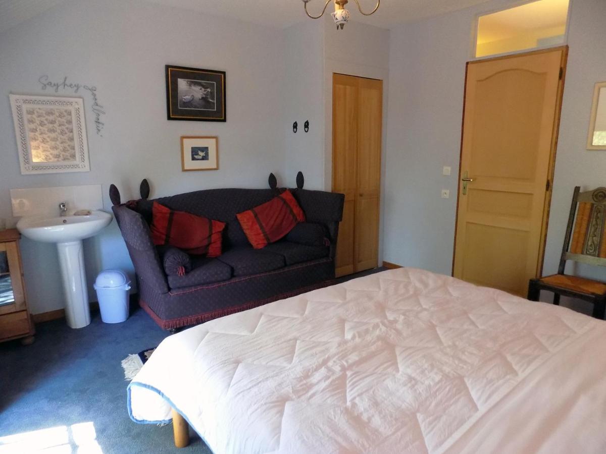 Chambres D'Hotes La Loge Sagrolle Urciers Buitenkant foto