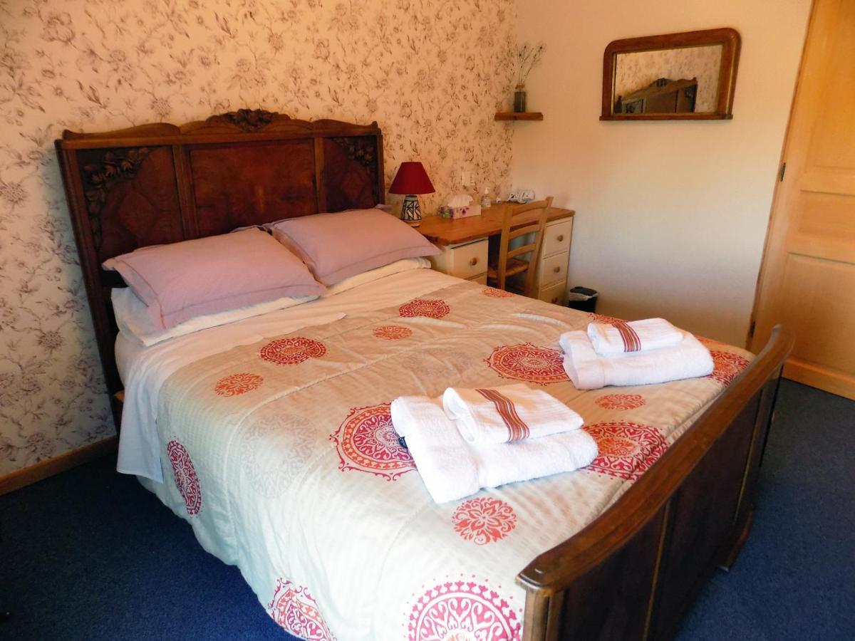 Chambres D'Hotes La Loge Sagrolle Urciers Buitenkant foto