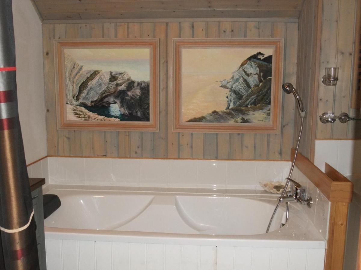 Chambres D'Hotes La Loge Sagrolle Urciers Buitenkant foto
